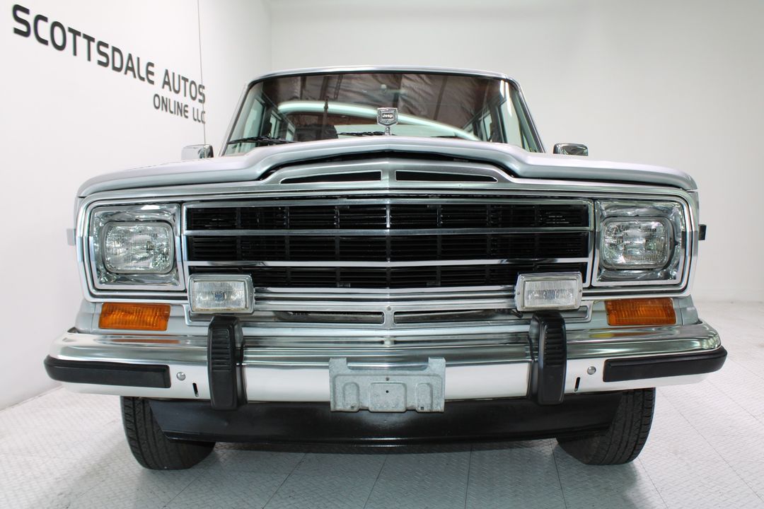 1986 Jeep Grand Wagoneer 4WD