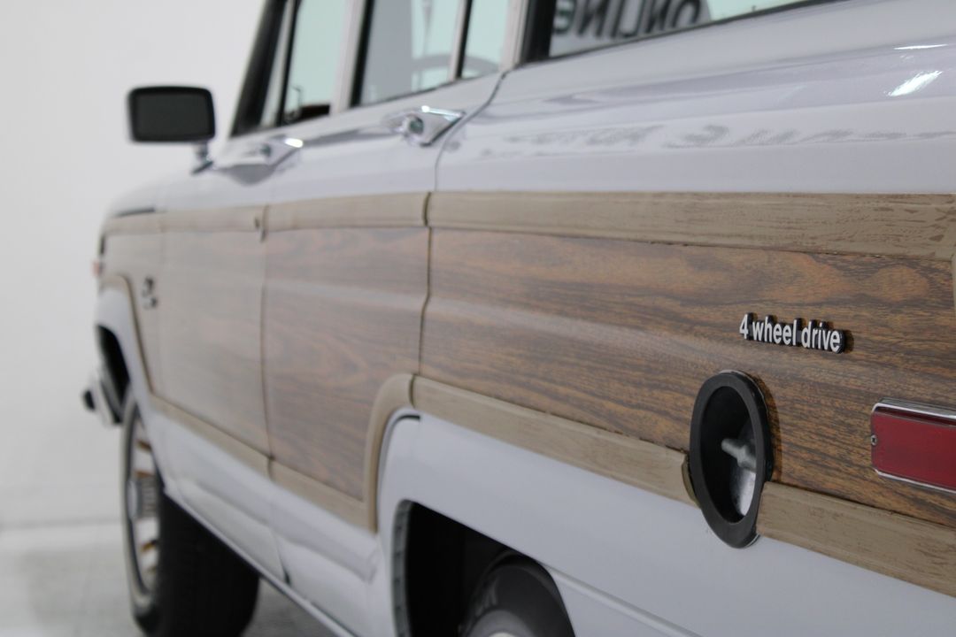1986 Jeep Grand Wagoneer 4WD