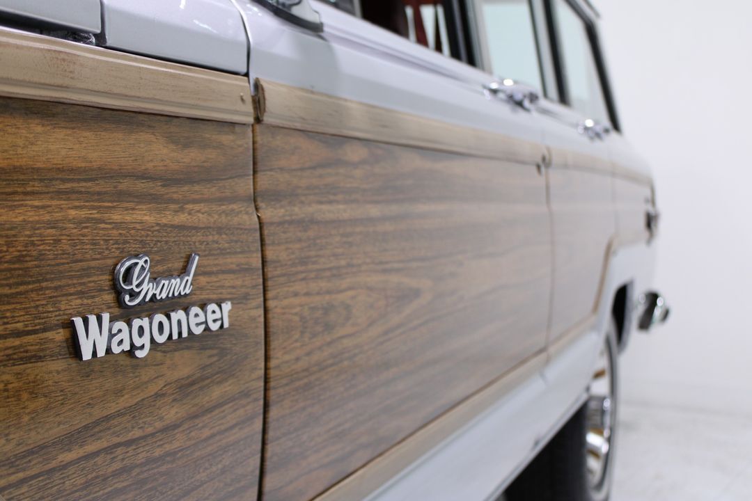 1986 Jeep Grand Wagoneer 4WD