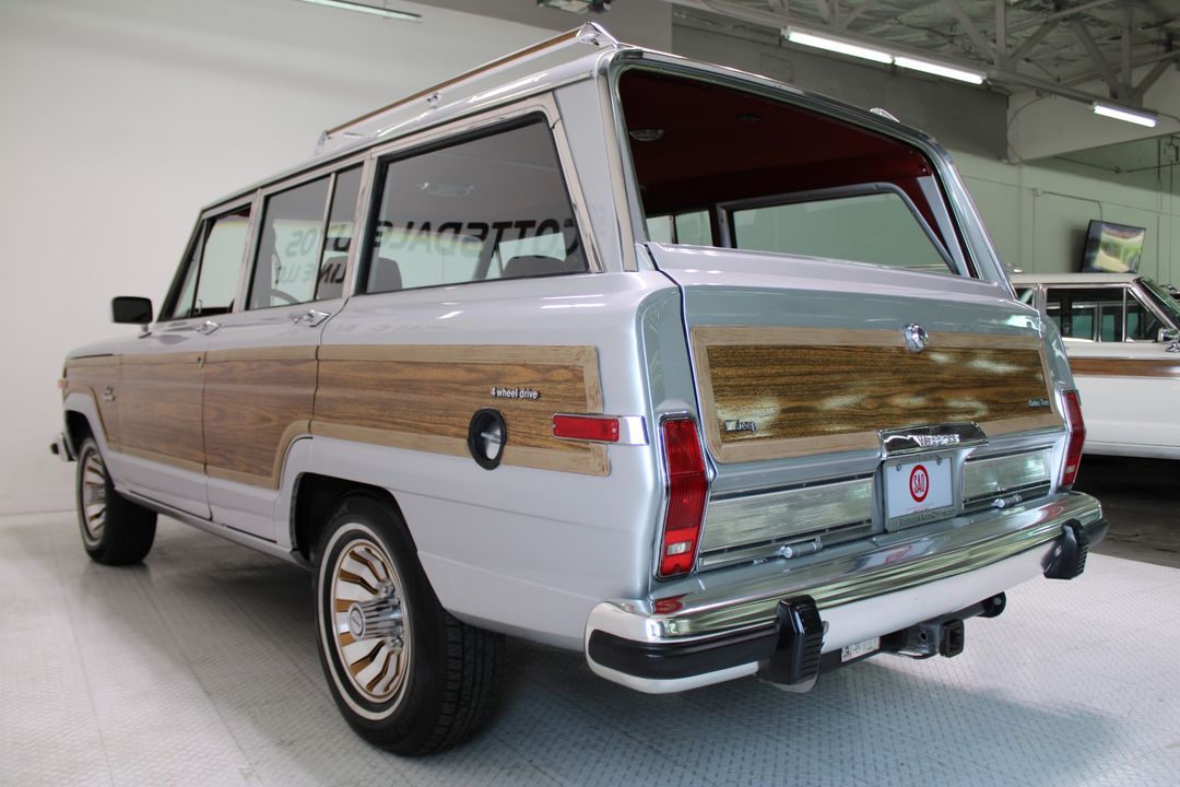 1986 Jeep Grand Wagoneer 4WD