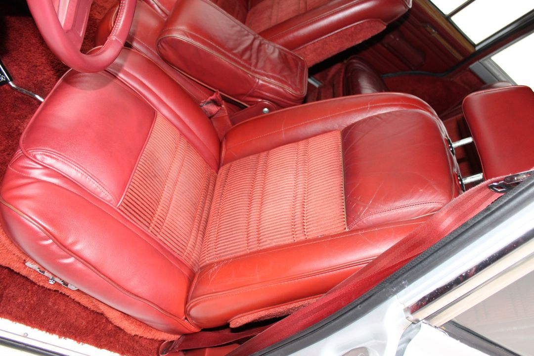 1986 Jeep Grand Wagoneer 4WD