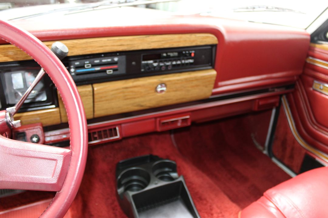 1986 Jeep Grand Wagoneer 4WD