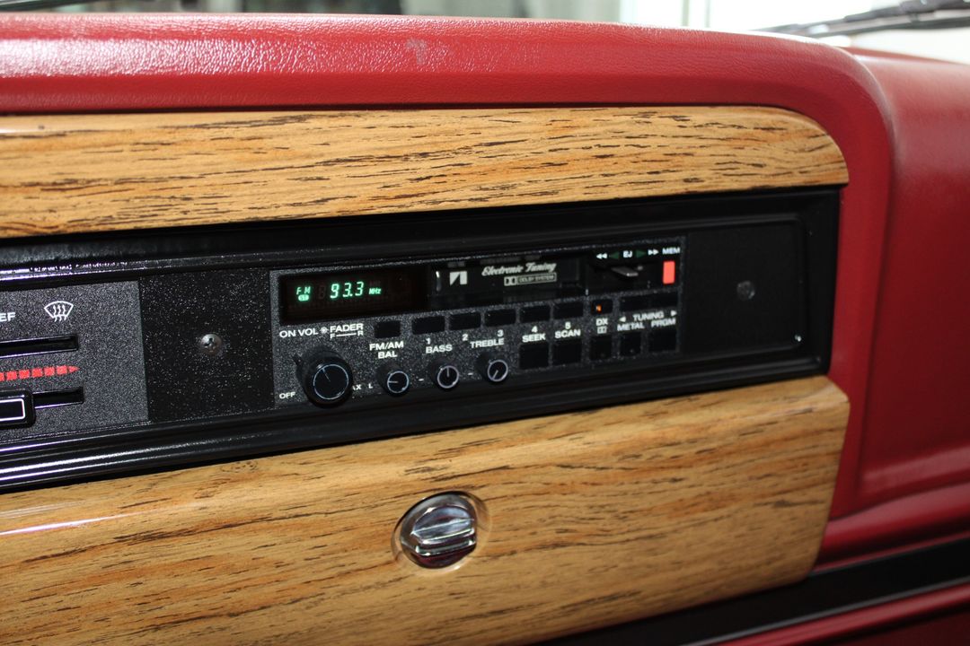1986 Jeep Grand Wagoneer 4WD