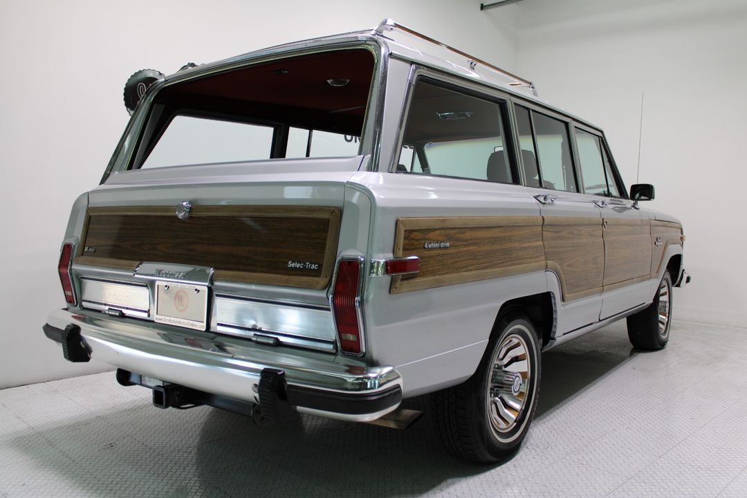 1986 Jeep Grand Wagoneer 4WD