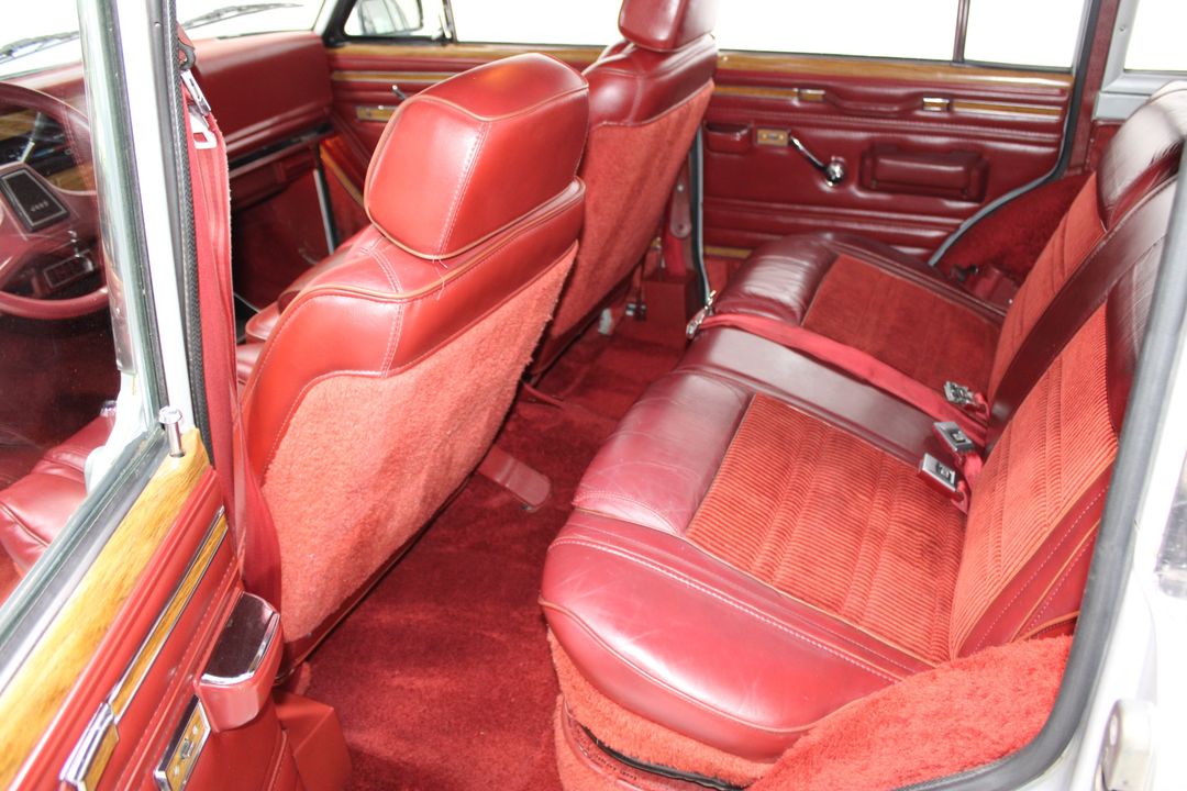 1986 Jeep Grand Wagoneer 4WD