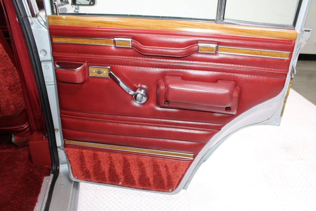 1986 Jeep Grand Wagoneer 4WD