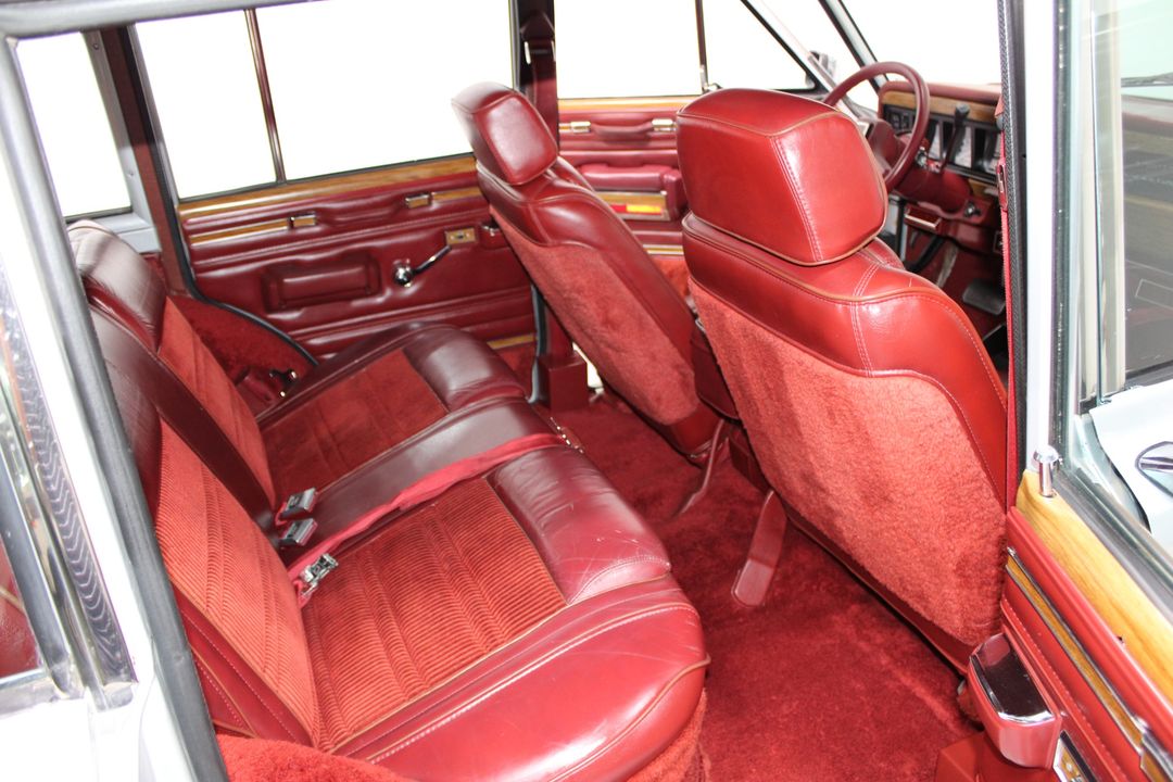 1986 Jeep Grand Wagoneer 4WD