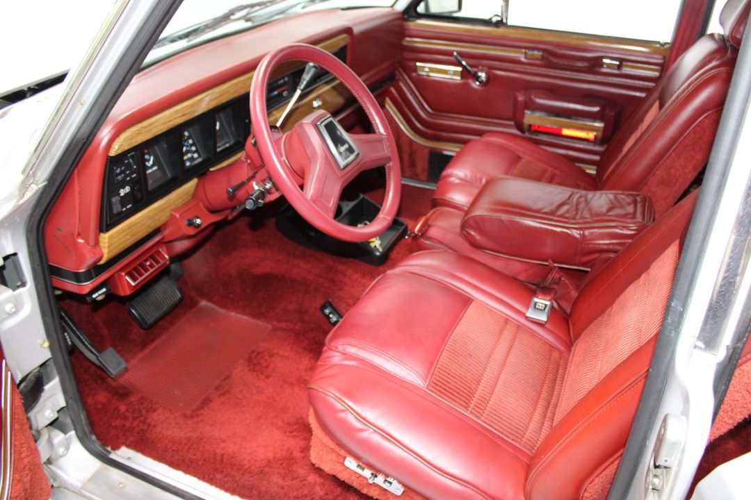 1986 Jeep Grand Wagoneer 4WD