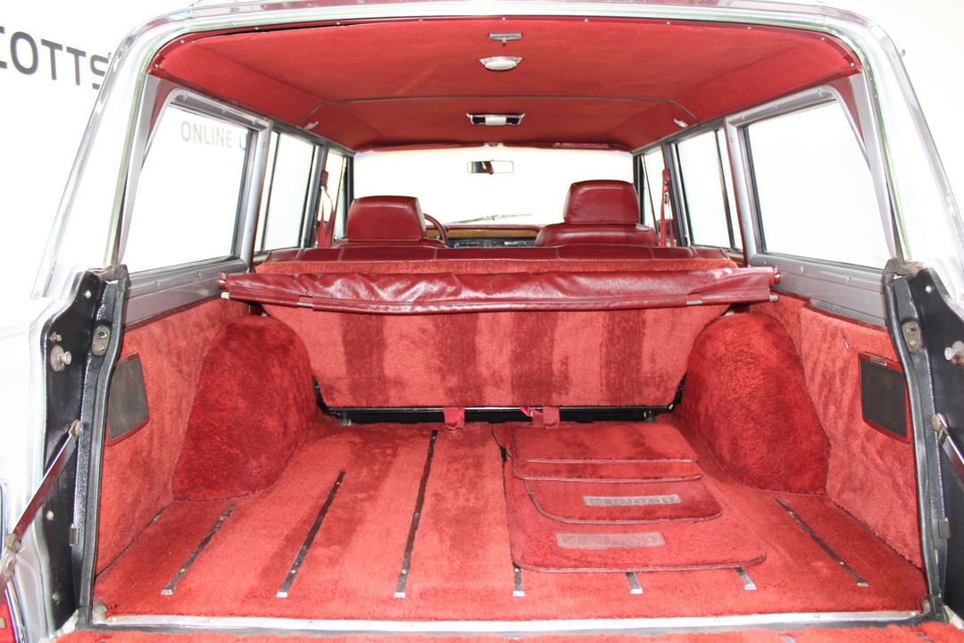 1986 Jeep Grand Wagoneer 4WD