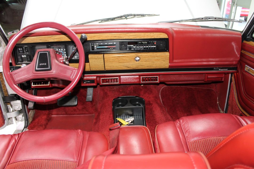 1986 Jeep Grand Wagoneer 4WD
