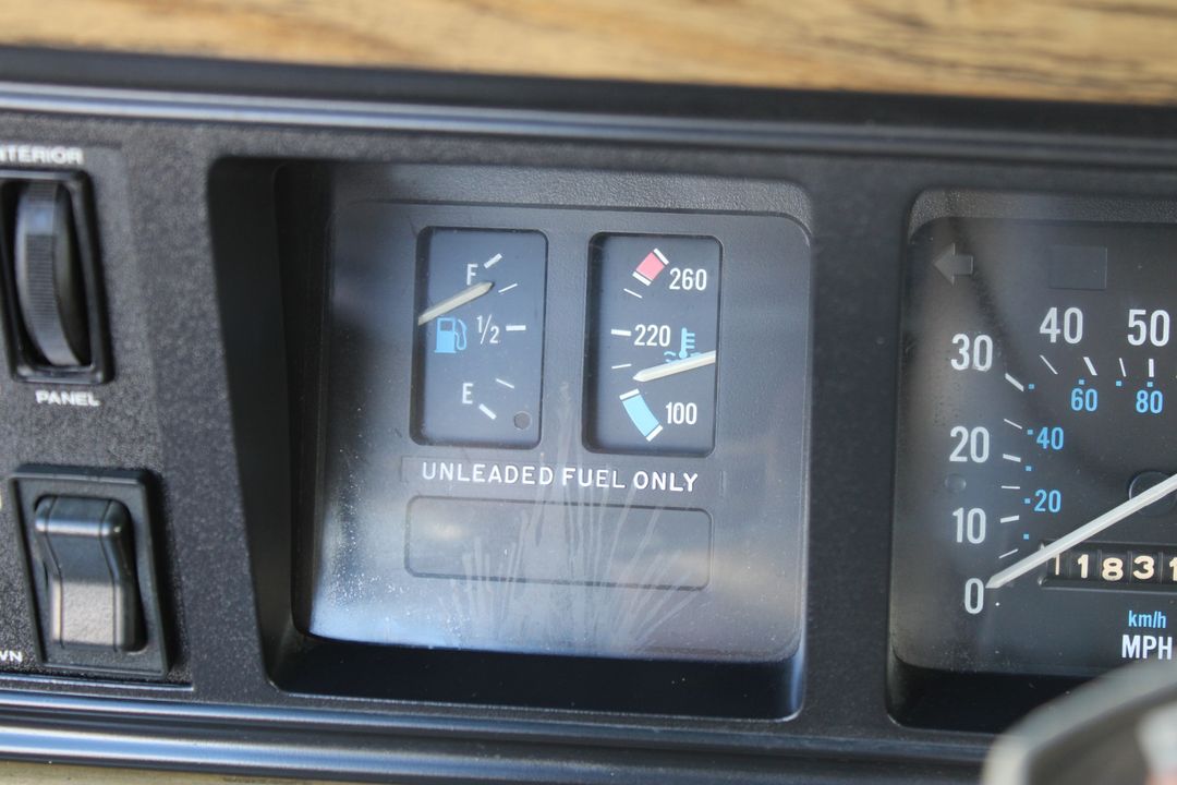 1990 Jeep Grand Wagoneer