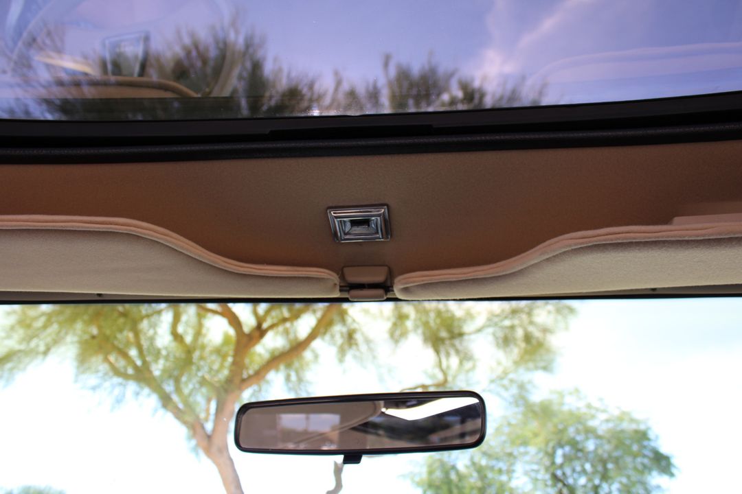 1990 Jeep Grand Wagoneer