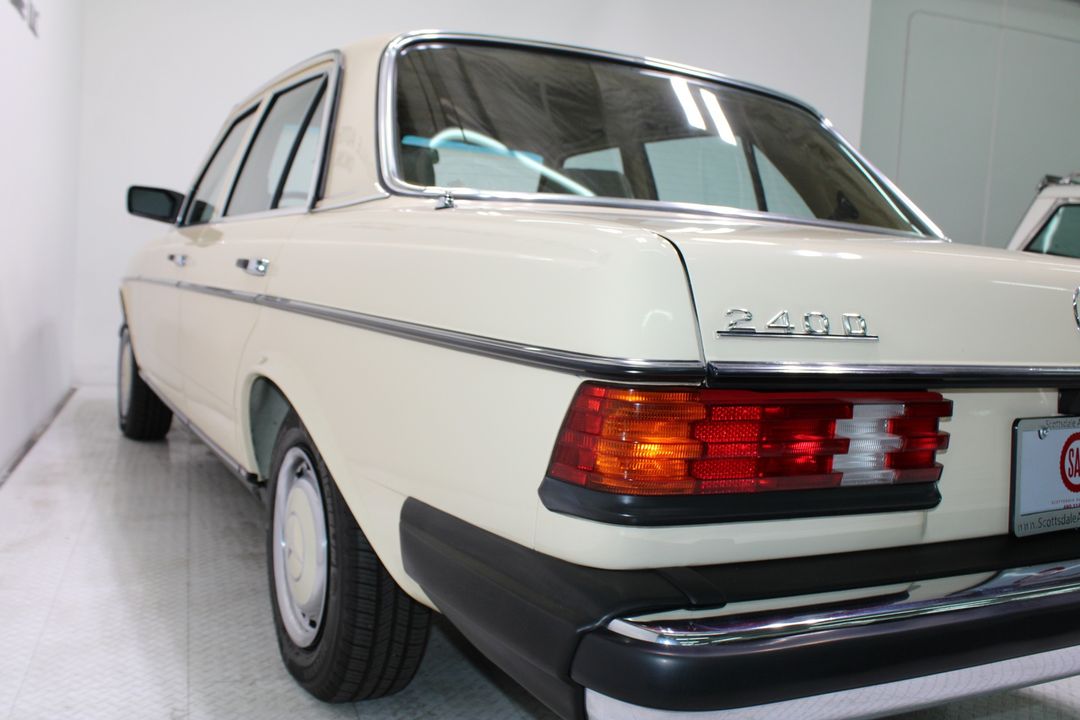1983 Mercedes-Benz 240 Series