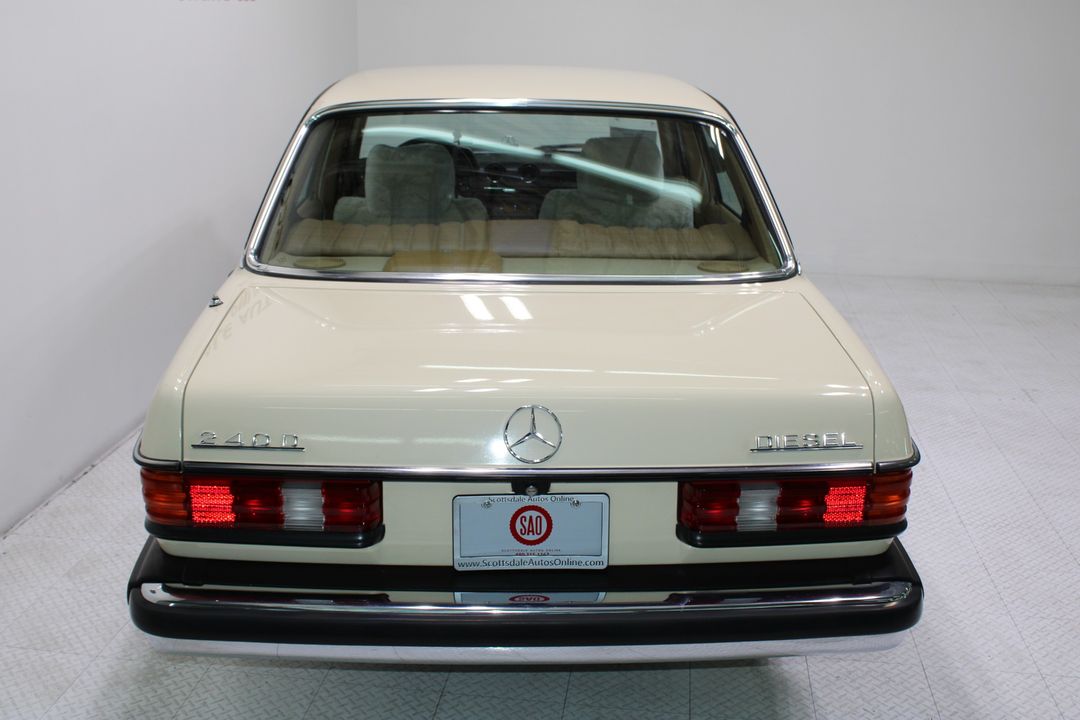 1983 Mercedes-Benz 240 Series