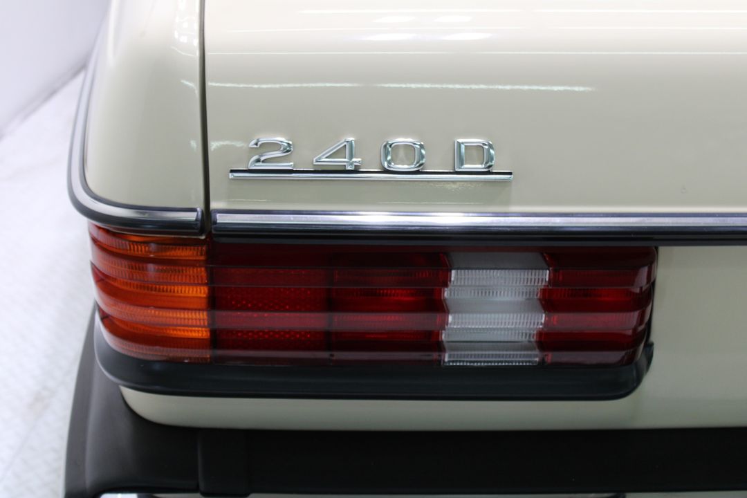 1983 Mercedes-Benz 240 Series