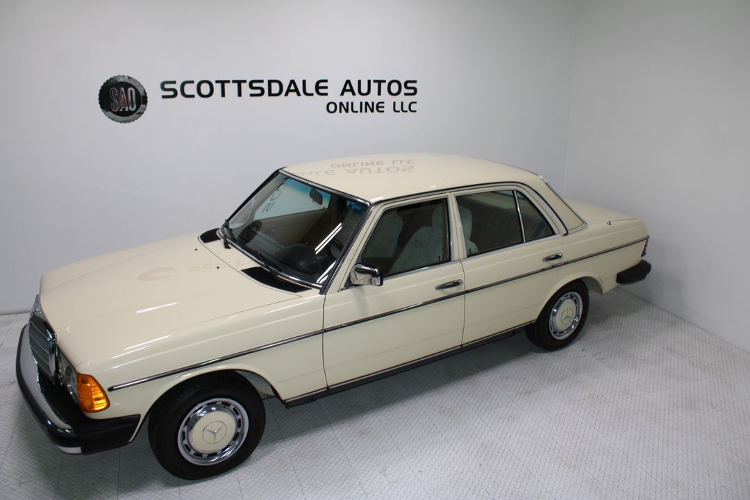 1983 Mercedes-Benz 240 Series