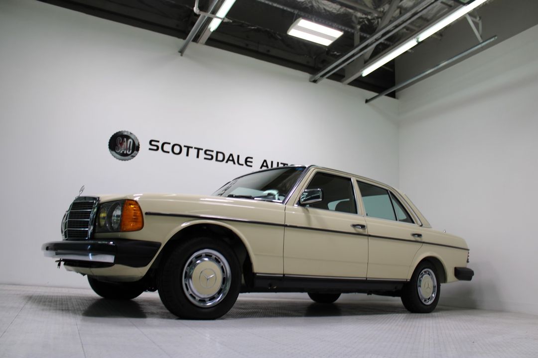 1983 Mercedes-Benz 240 Series