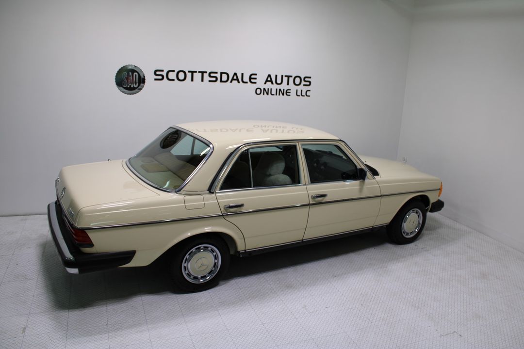 1983 Mercedes-Benz 240 Series
