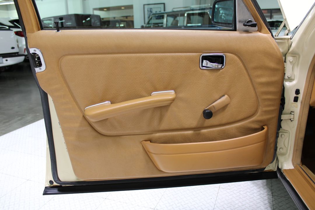 1983 Mercedes-Benz 240 Series