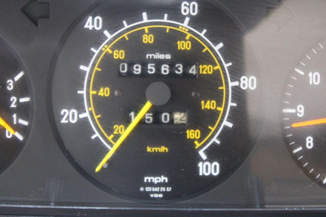 1983 Mercedes-Benz 240 Series