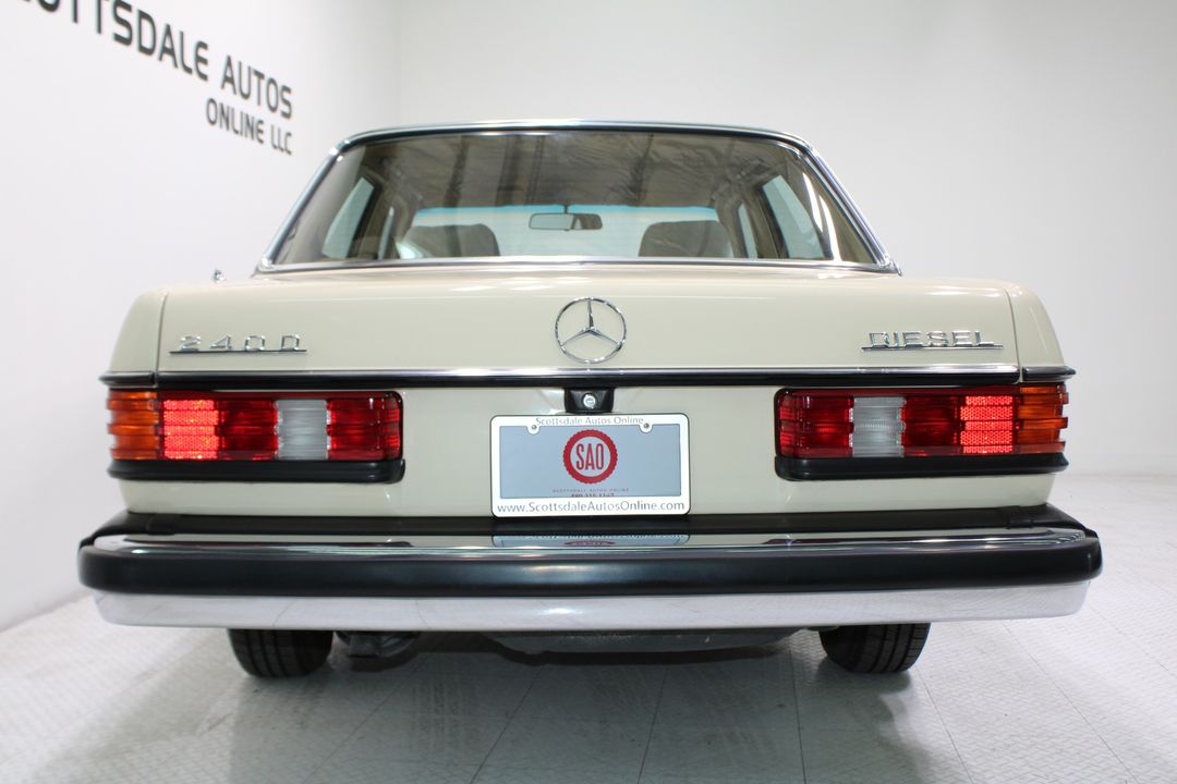 1983 Mercedes-Benz 240 Series