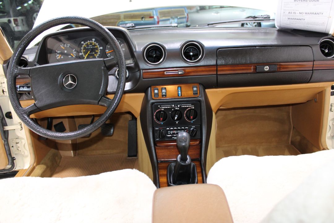 1983 Mercedes-Benz 240 Series