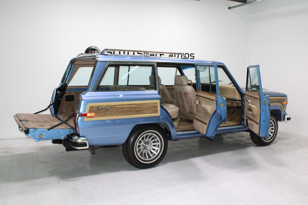 1991 Jeep Grand Wagoneer