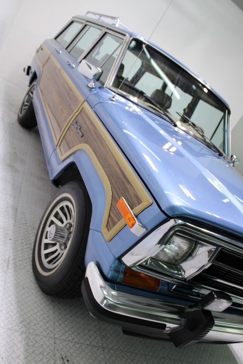 1991 Jeep Grand Wagoneer