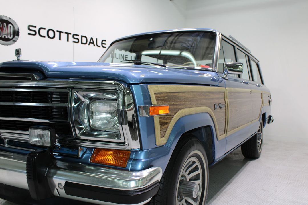1991 Jeep Grand Wagoneer