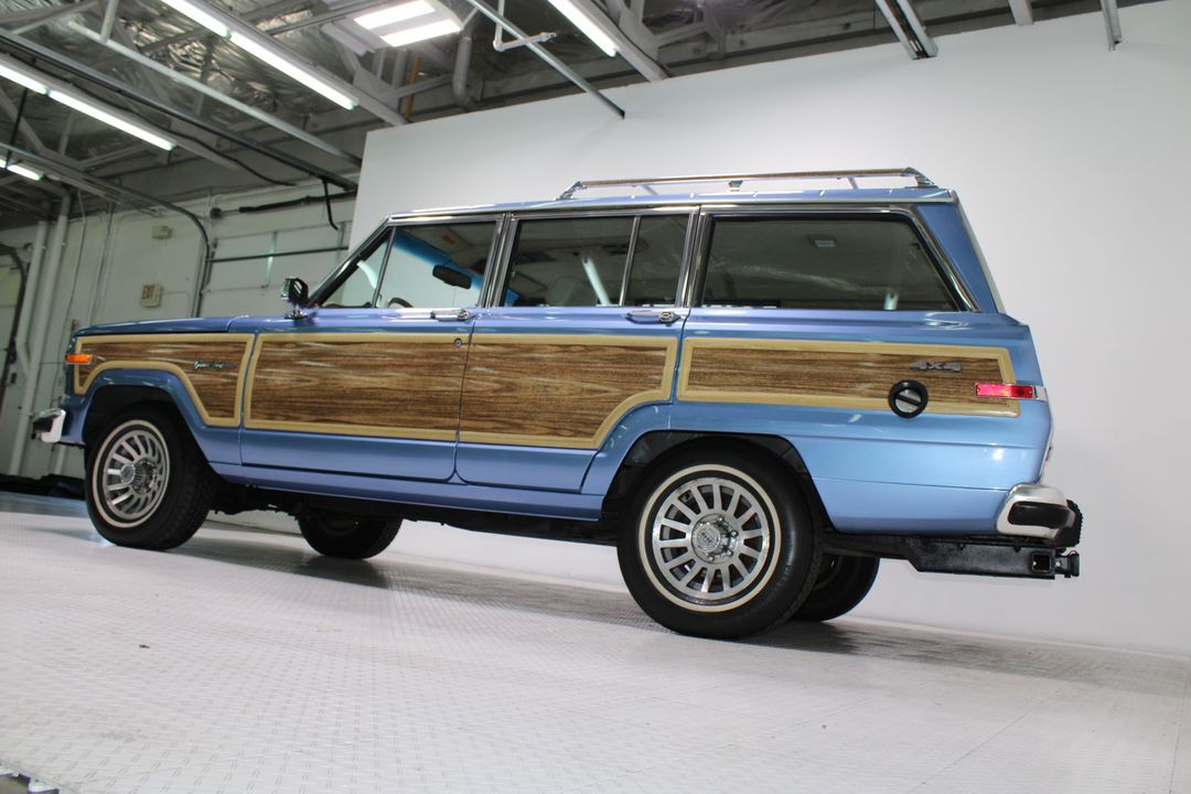 1991 Jeep Grand Wagoneer