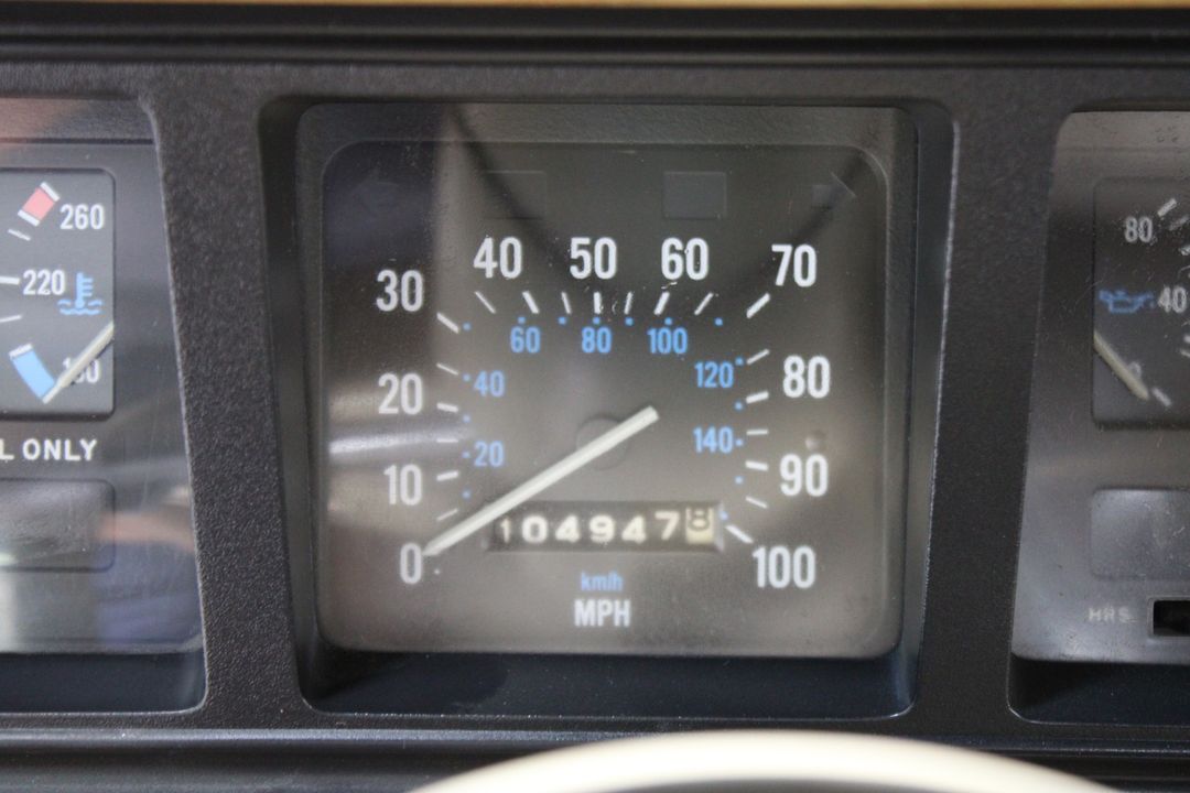 1991 Jeep Grand Wagoneer