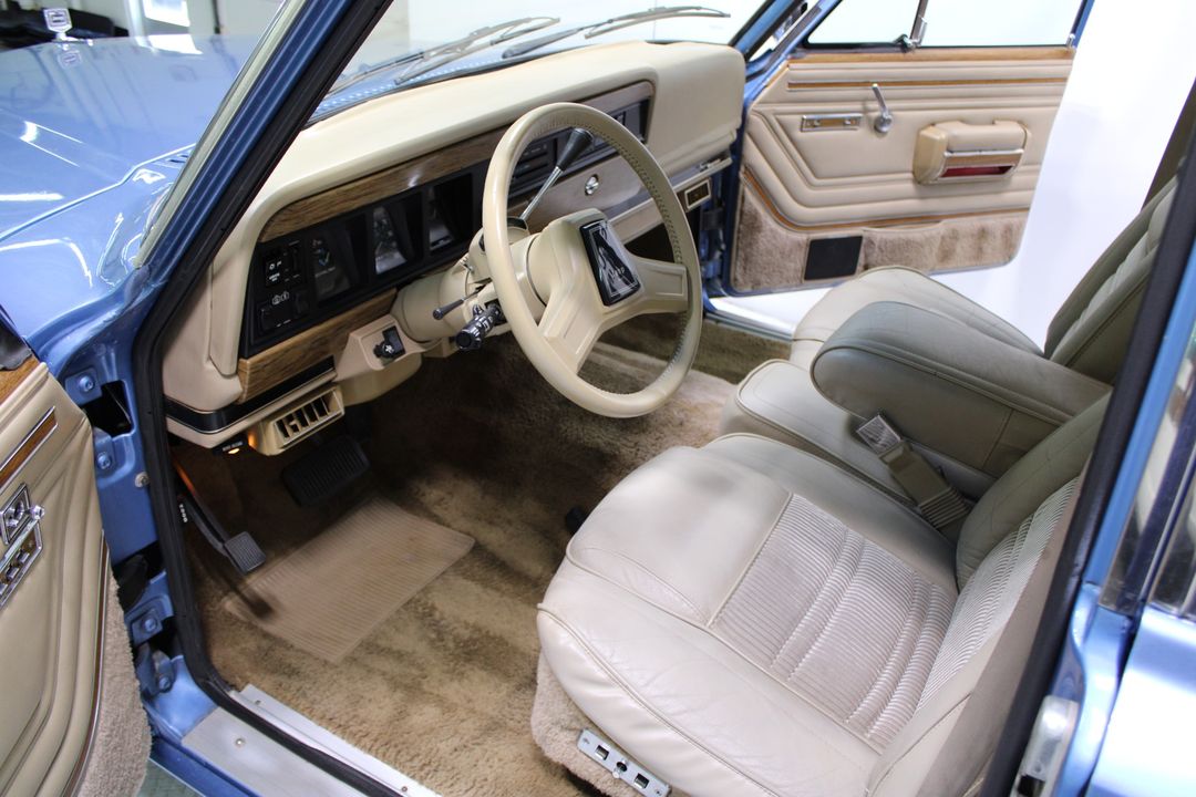 1991 Jeep Grand Wagoneer