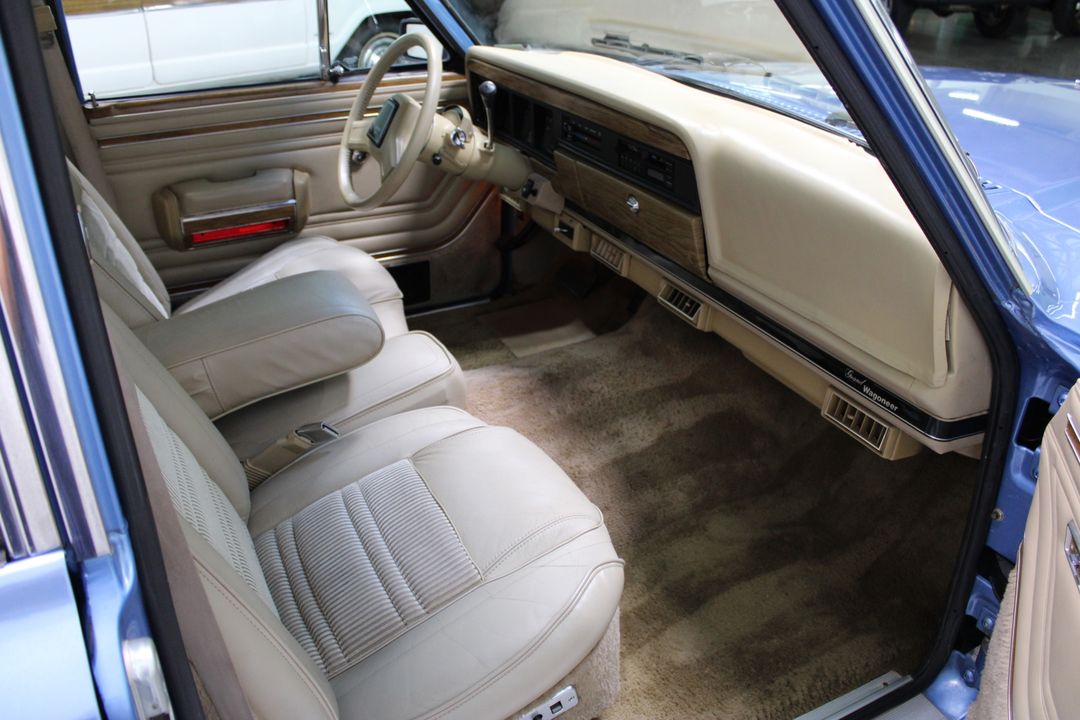 1991 Jeep Grand Wagoneer