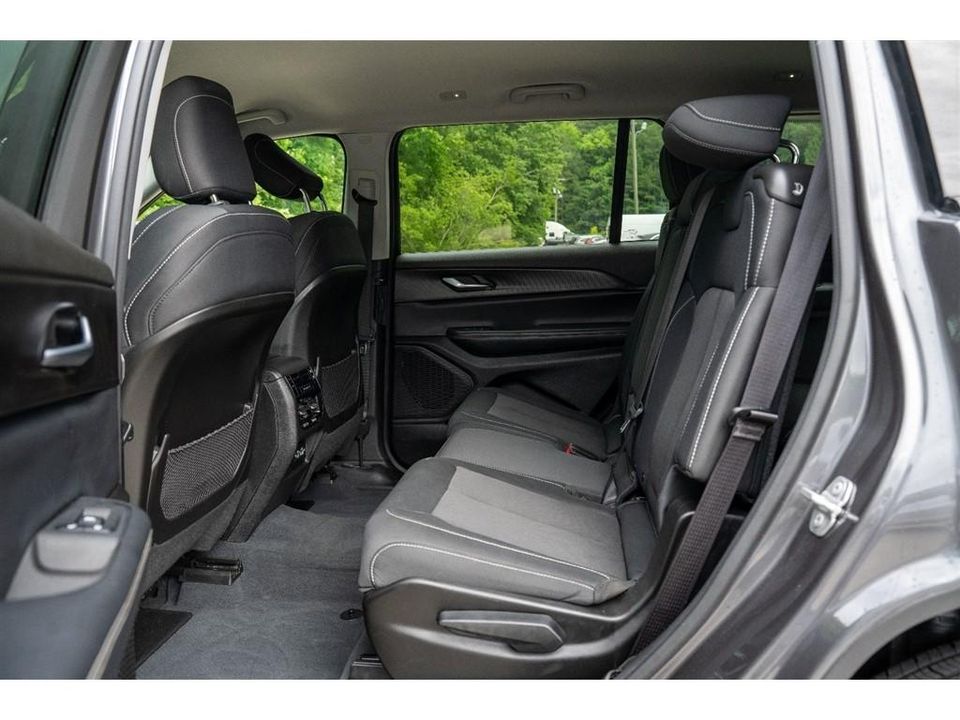 2023 Jeep Grand Cherokee L