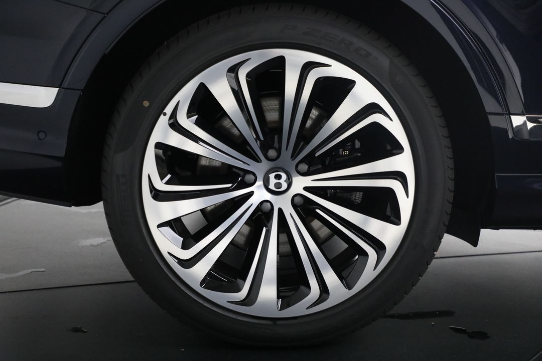 2025 Bentley Bentayga