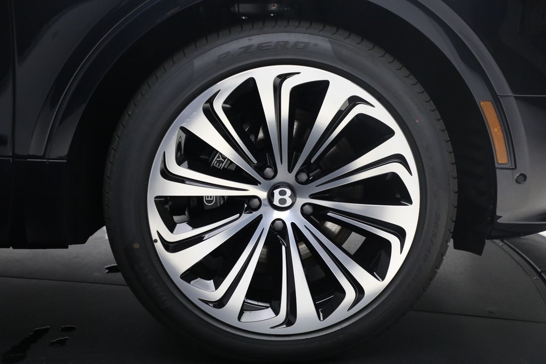 2025 Bentley Bentayga