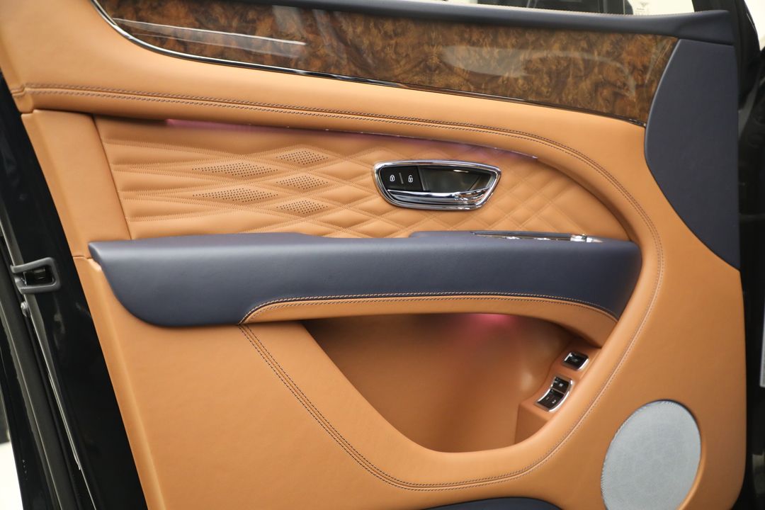 2025 Bentley Bentayga