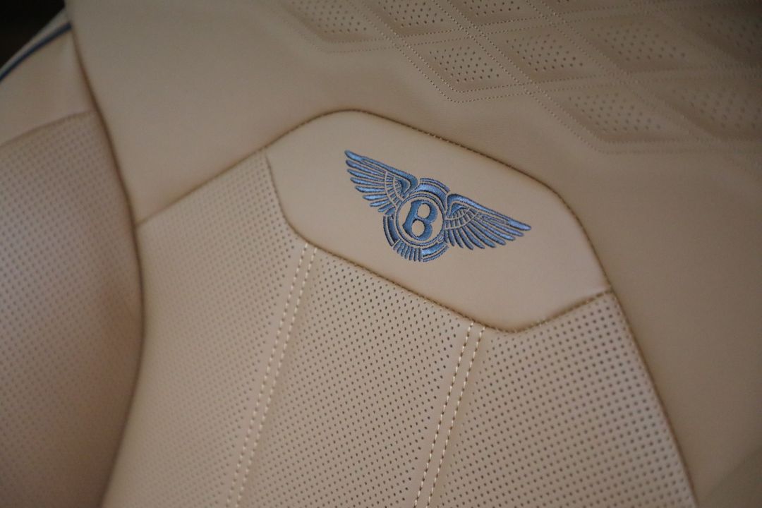 2025 Bentley Bentayga