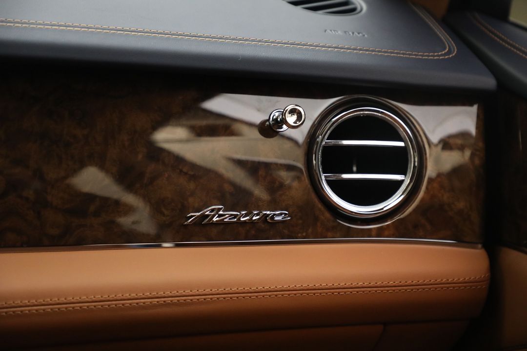 2025 Bentley Bentayga