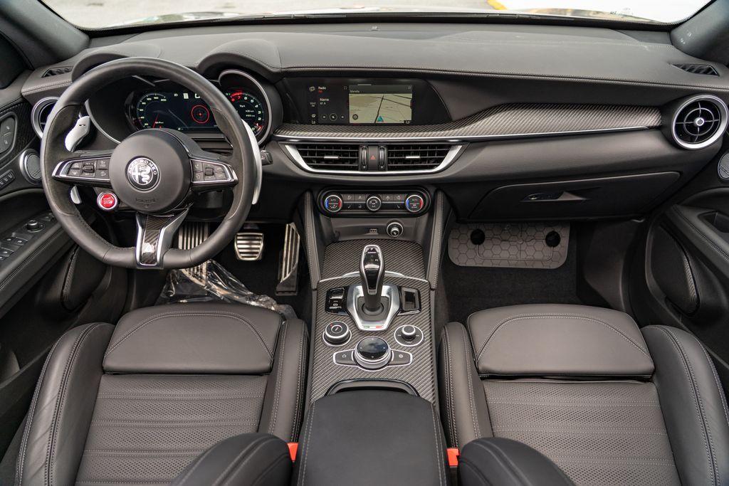 2024 Alfa Romeo Stelvio