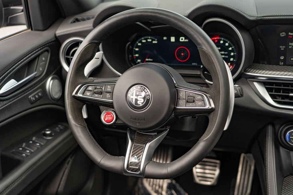 2024 Alfa Romeo Stelvio