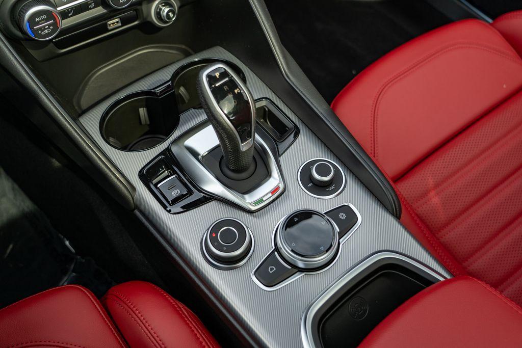 2025 Alfa Romeo Giulia