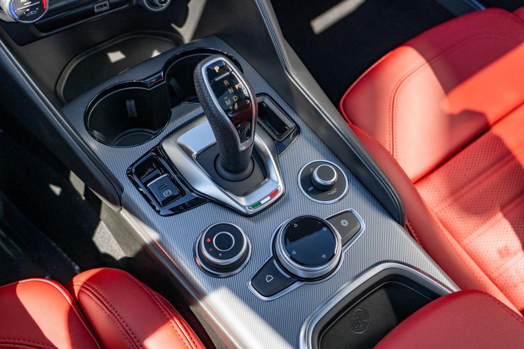 2025 Alfa Romeo Giulia