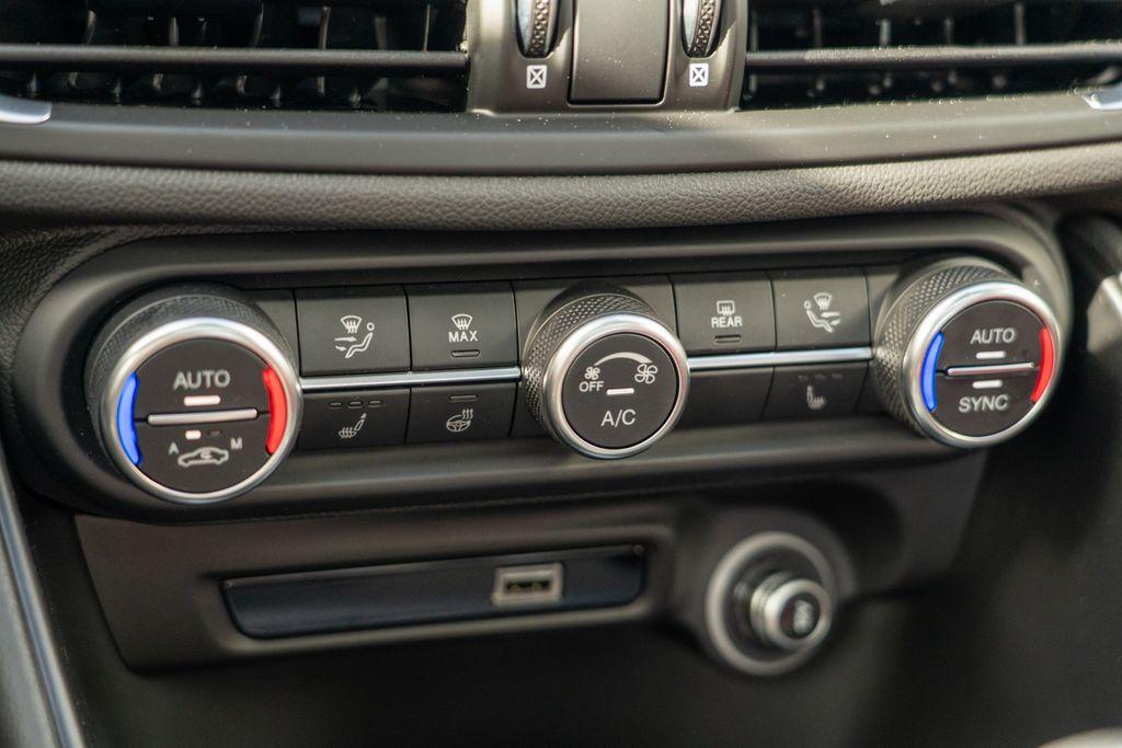 2025 Alfa Romeo Giulia