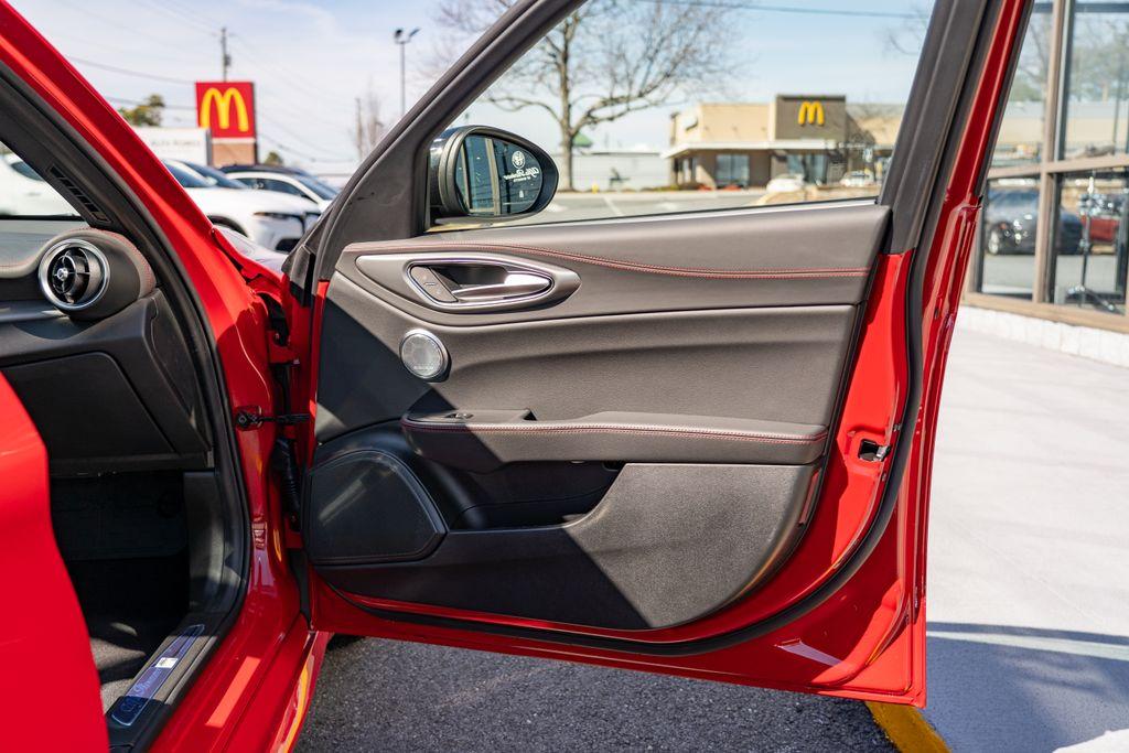 2025 Alfa Romeo Giulia