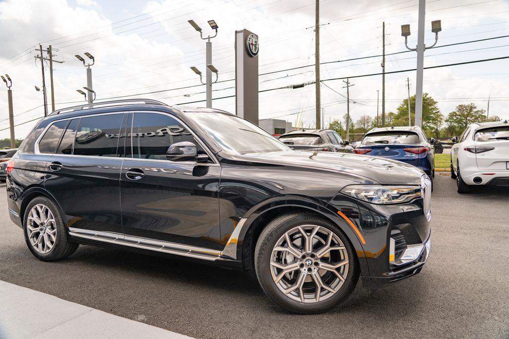 2022 BMW X7