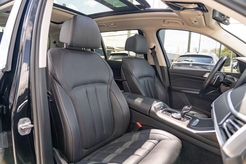 2022 BMW X7