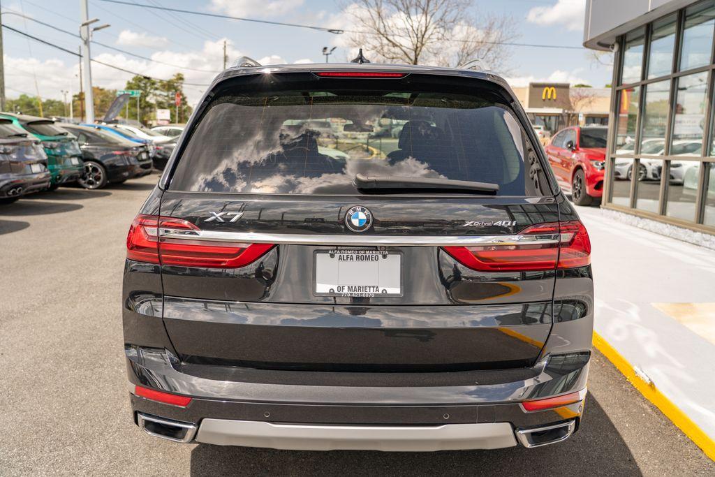 2022 BMW X7