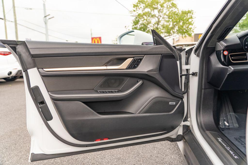 2021 Porsche Taycan