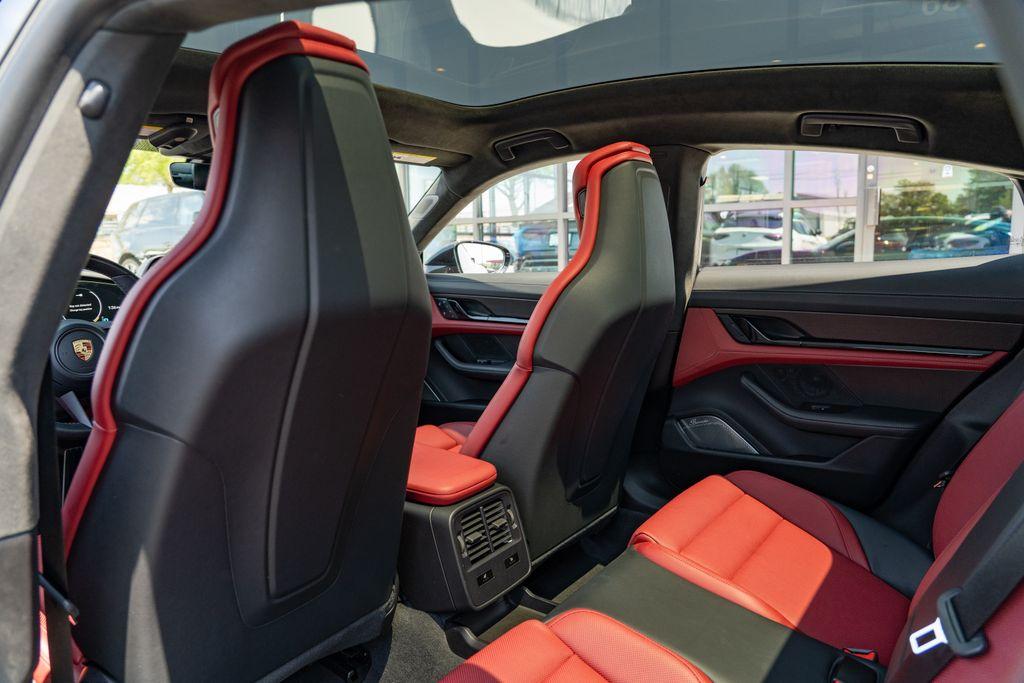 2023 Porsche Taycan